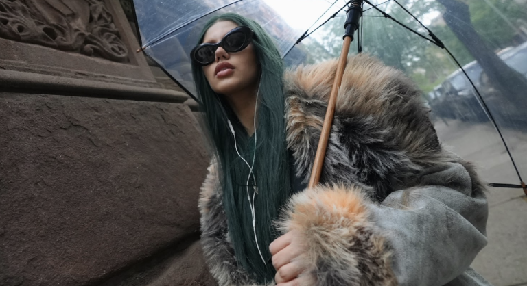 Sofia estreia carreira solo com primeiro single pós-Angel22:“Stronger (mais forte que eu)”