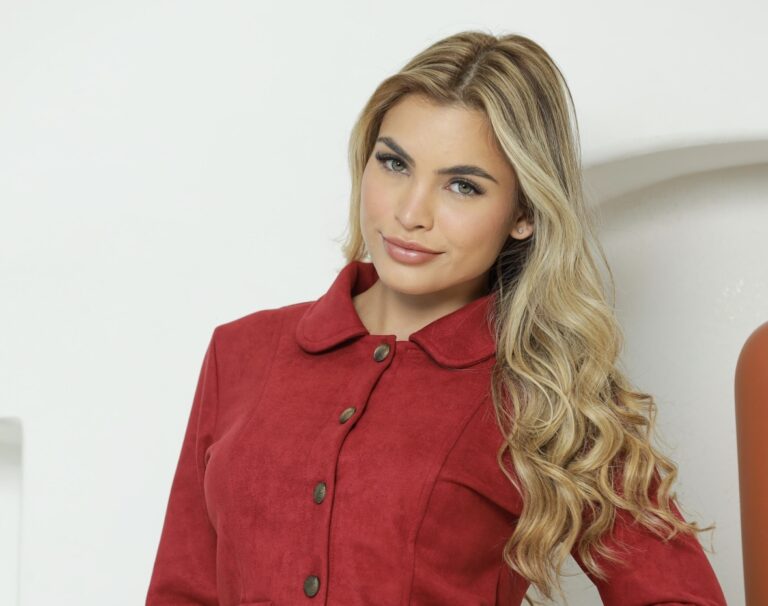Luiza Malavazzi estreia como atriz em “As filhas da mãe”, no Teatro Bibi Ferreira