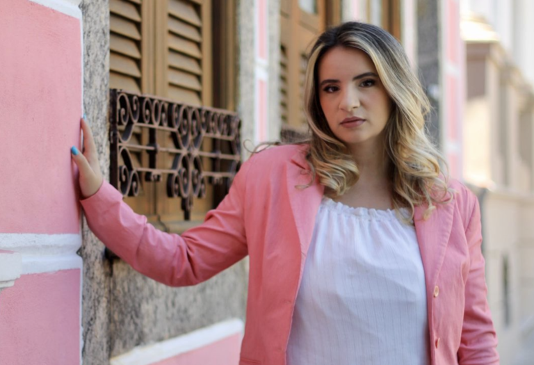 Clara Levy fala sobre feedback positivo de Ca$H e revela próximos passos da carreira