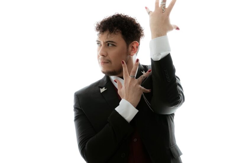 Marc Yann lança “Arrebatamento” e redefine sua estética pop mística