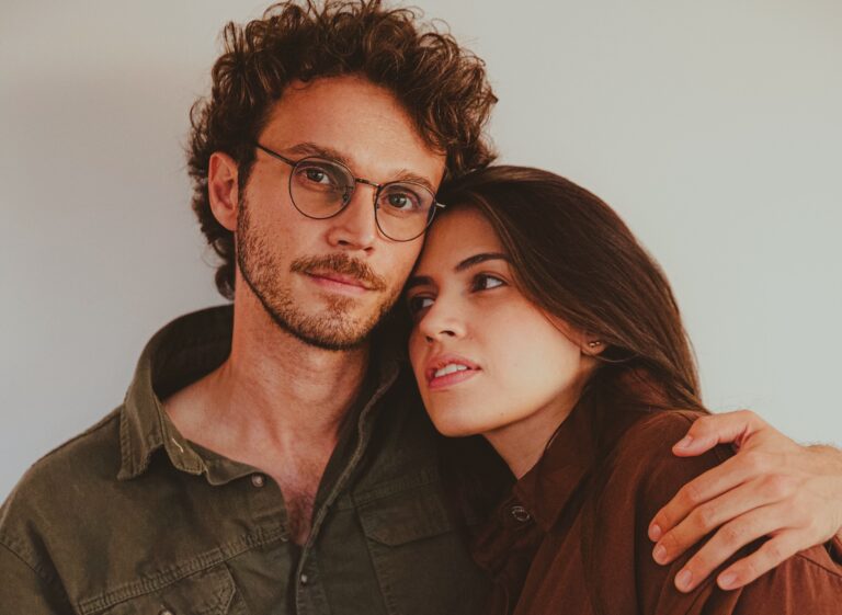 Marina Aquino e Guga Lamar cantam a leveza do amor no single “Que Isso Nunca Acabe”