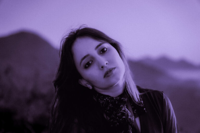 Beatrice mergulha no romantismo clássico no novo single “Instinto Incontrolável”