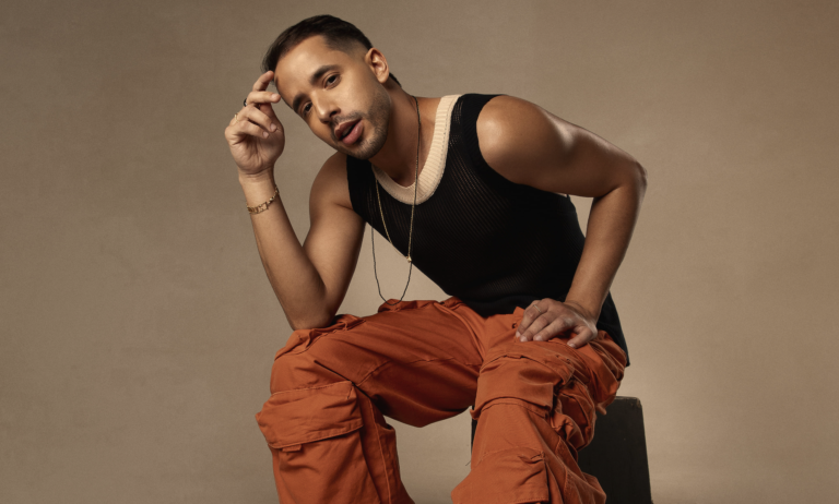 “Solteiro em Salvador”: Lucas Melo lança regravação de clássico do axé music