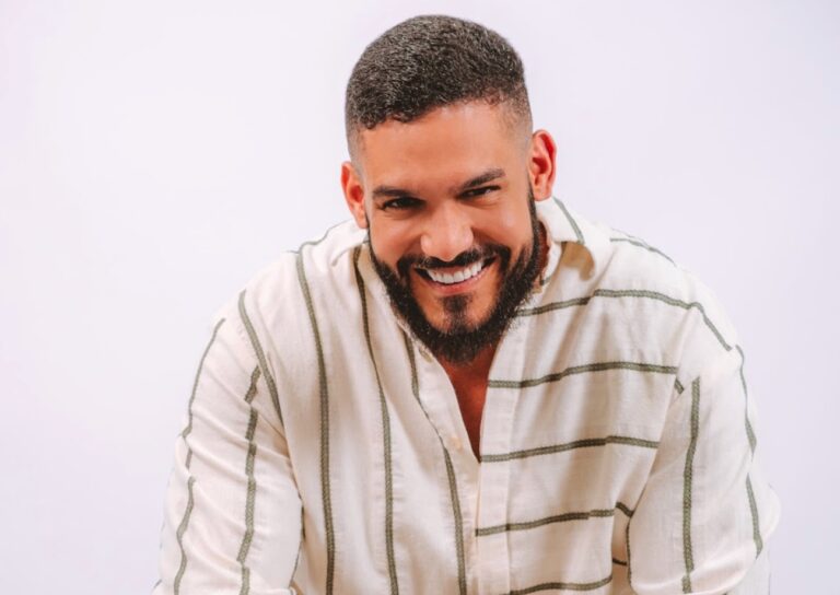 Estrela da Casa Brenno Casagrande lança “Açaí no Pote” e faz releitura de “Coração de Bola”