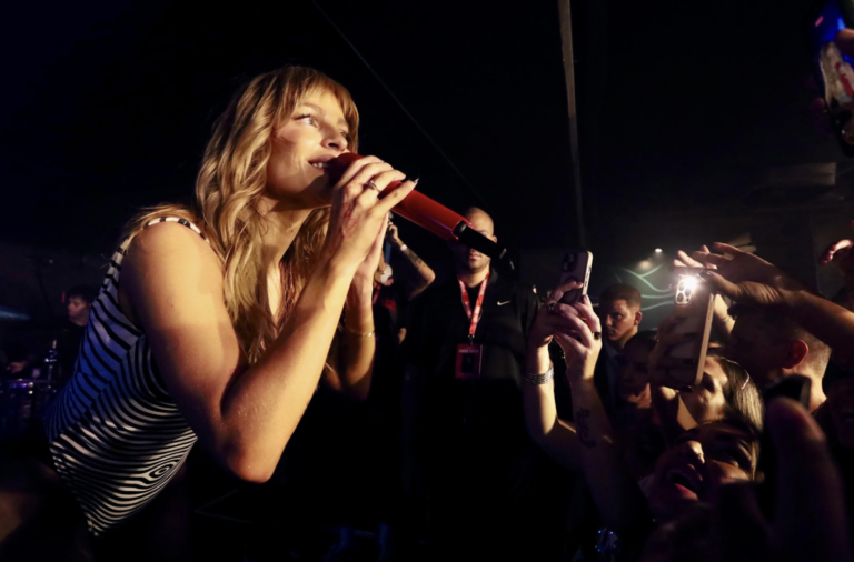 Luísa Sonza agita a Sapucaí com show no Camarote Mar em noite de estreia da Série Ouro