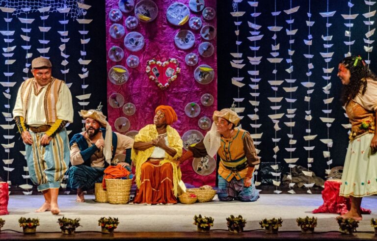 28 anos de arte na Baixada: Cia de Arte Popular apresenta “O Brincado Romance de Flora e Valentin”