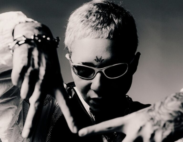 Massaru lança “Um Pouco Pensativo” com tarisiix; confira!