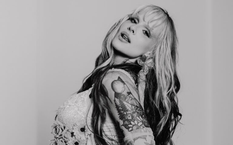 Bárbara Grando faz de “SUPERSTAR” um convite para viver o sucesso antes da fama