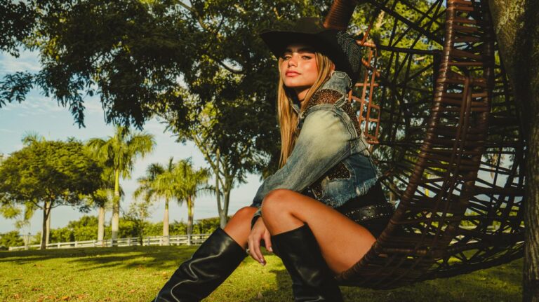 Julia Morgatto desponta como revelação do sertanejo pop com lançamento de “Primeiro Amor”