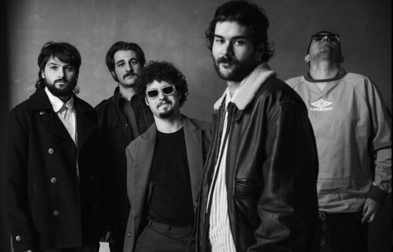 Daparte transforma perda pessoal em música no delicado “Panos Brancos”