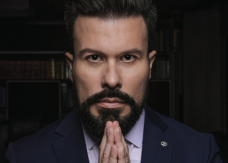 Faustino da Rosa Júnior rompe as fronteiras do Direito e entra para a elite da influência de negócios no Brasil