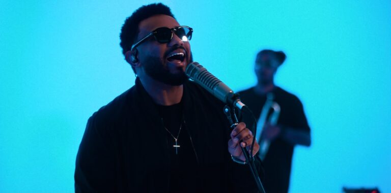Indicado em Grammy Latino, Eli Soares apresenta o álbum “Inteligência Natural”